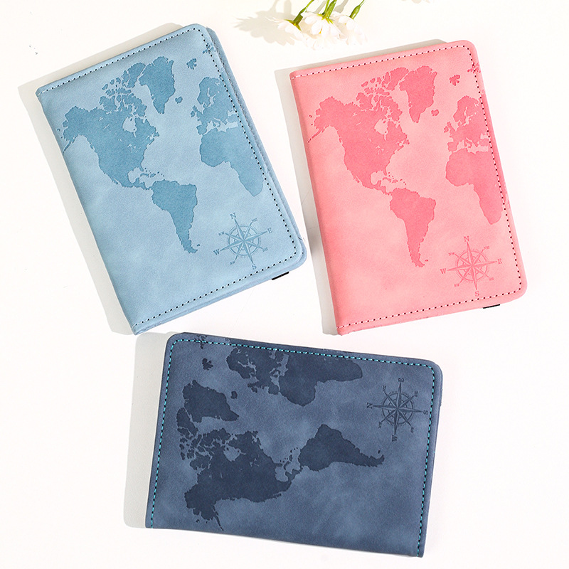 New Map Printed Passport Holde - Tech Accessories Travel 评论和价格